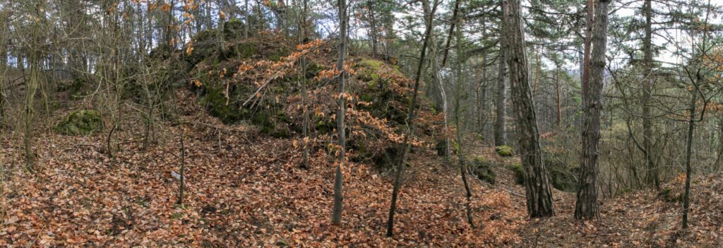 Levasovský štál. Skalnatý vrchol. (r.2021/Canonsp.)