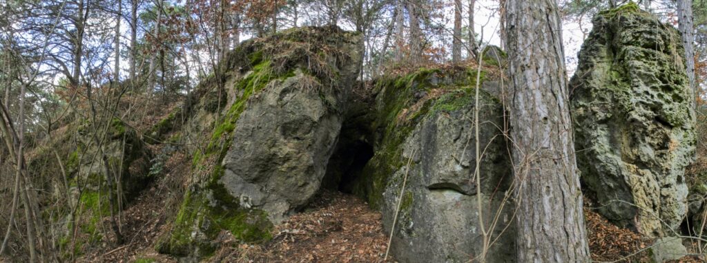 Levasovský štál. Jaskyňa Kamenec. (r.2021/Canonsp.)