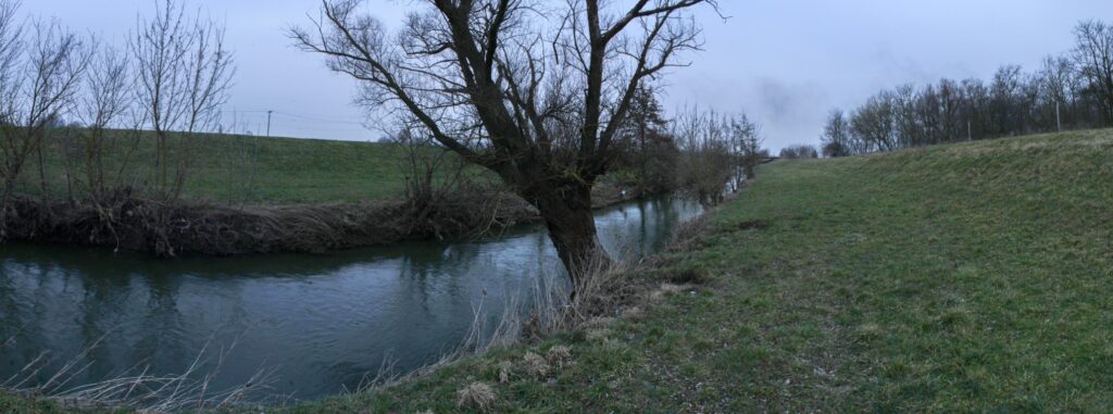 Za mlynom. Žitava. Rieka. (r.2021/Canonsp.)