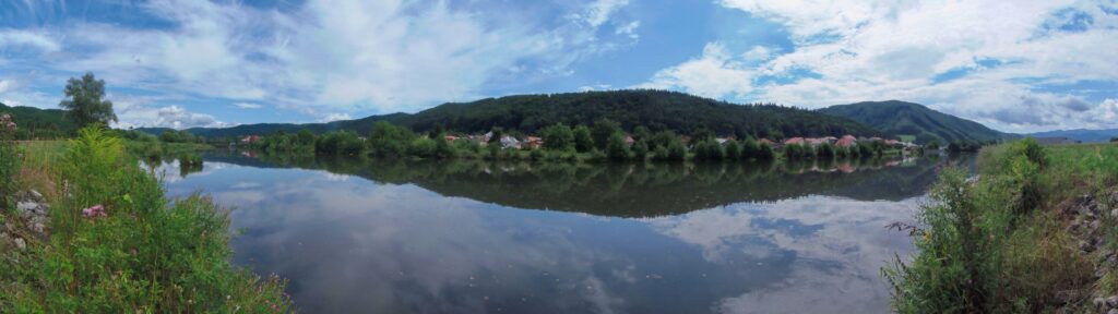Hron. Šalková. Konopiská. Nad obcou. (r.2021/OlympusSP810UZ)