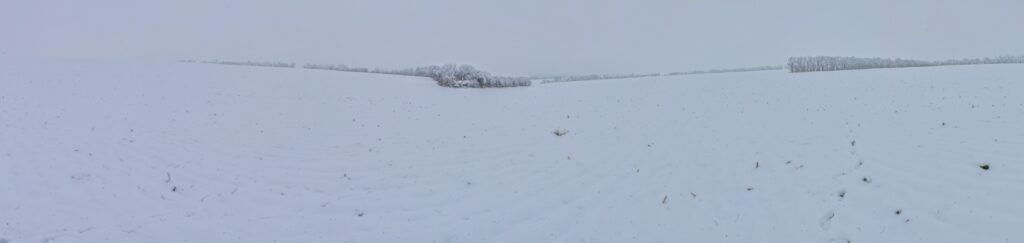 Od dediny. Poľnohospodárska krajina. (r.2021/Canonsp.)